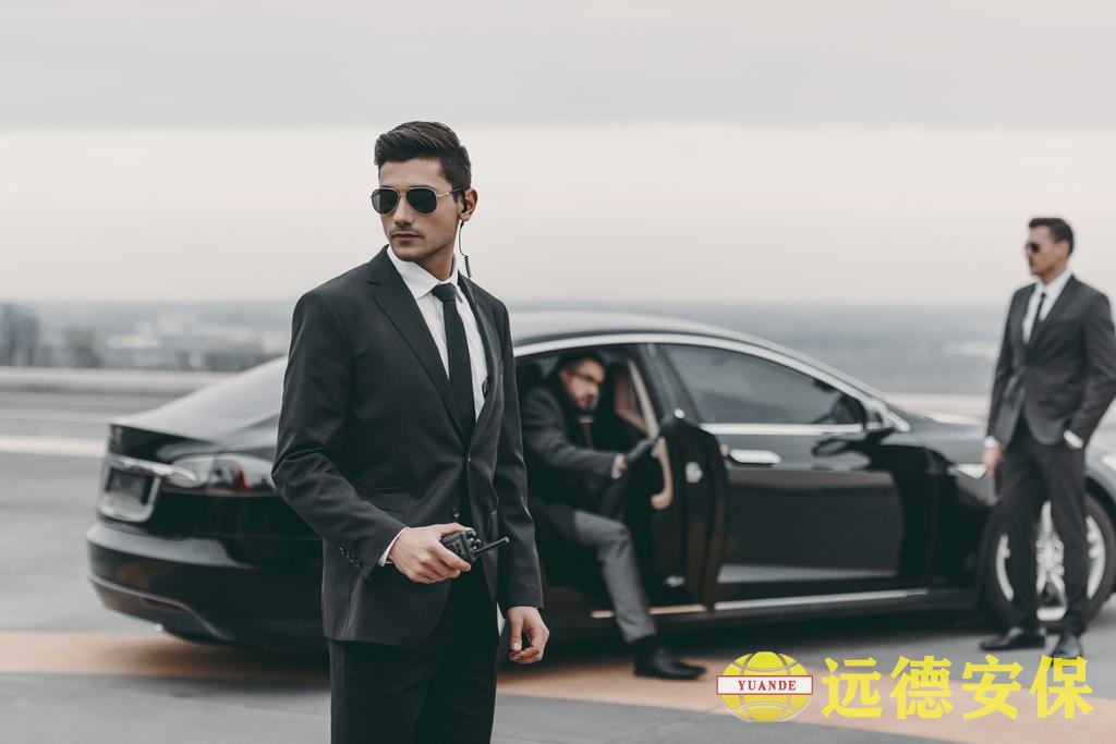 上海高铁站保安人员来自于哪里？月薪多少钱一个月？